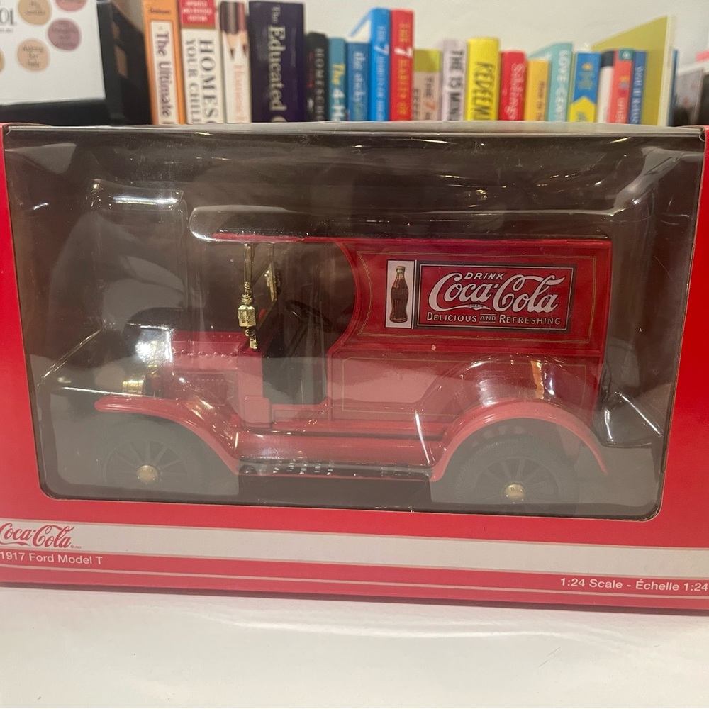 New Coca Cola Red Vintage Ford Model T Toy Car